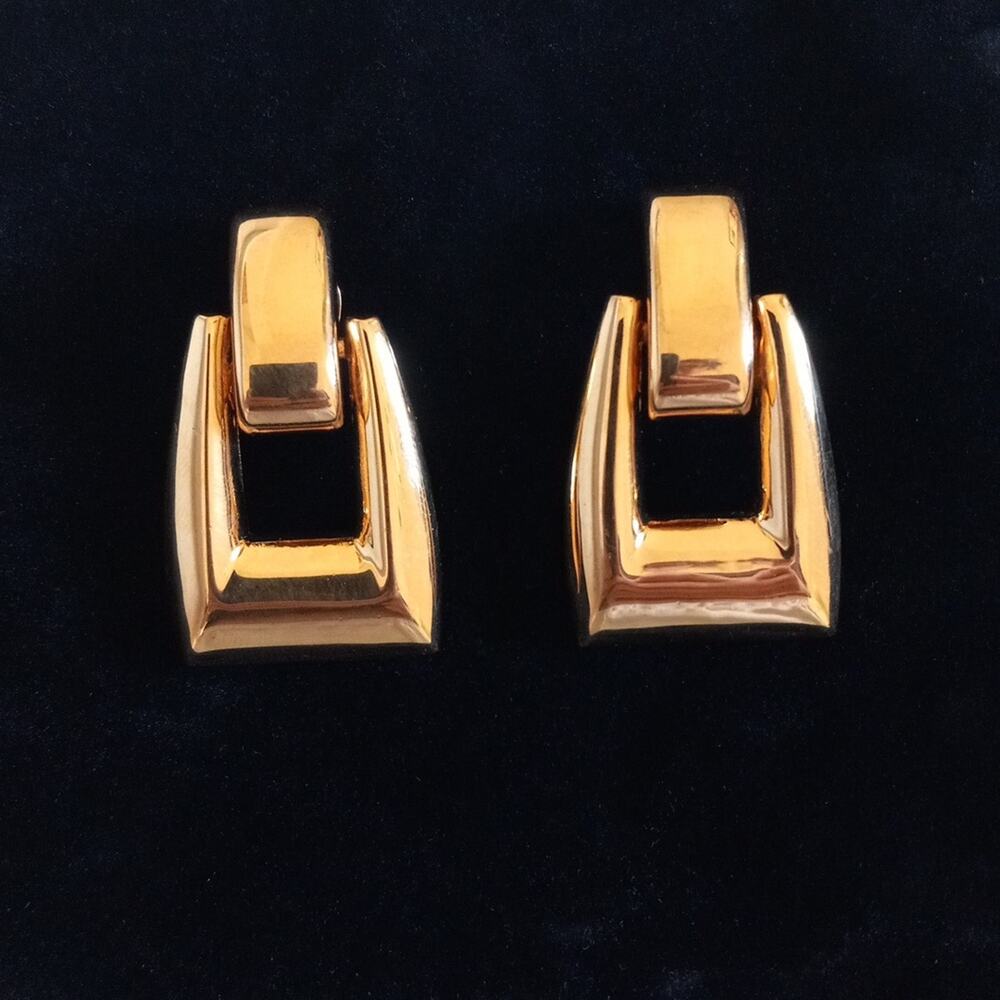 Elegant ST JOHN Vintage Gold-Tone Geometric Earrings